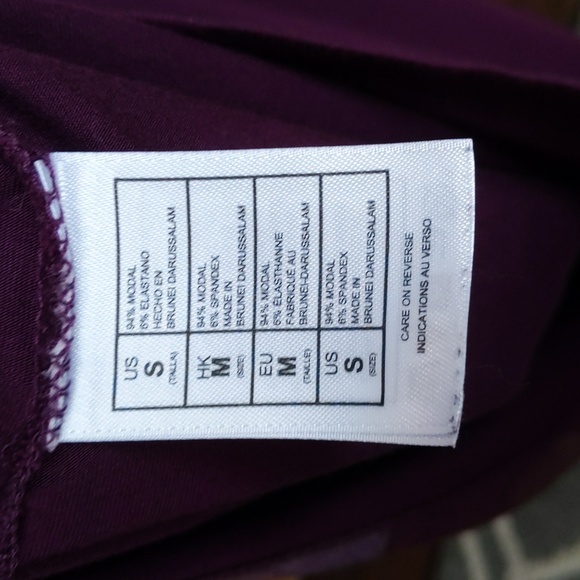 Disney Beauty & The Beast Purple Belle Bling T-Shirt - Small - Picture 5 of 5